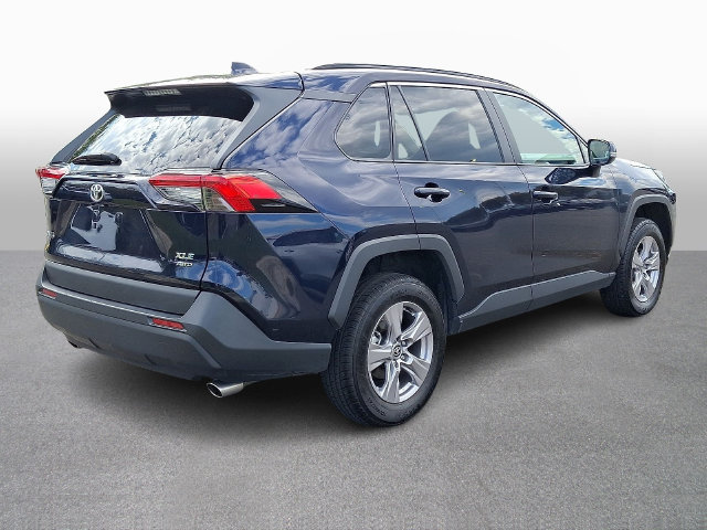 Used 2025 Toyota RAV4 XLE AWD/4WD image 4