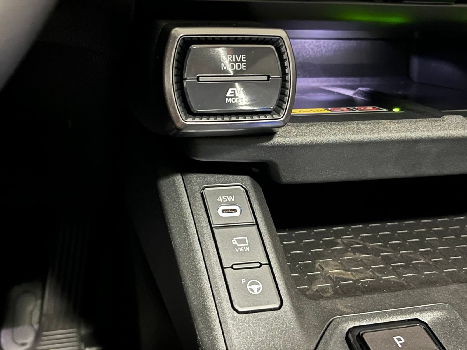 New 2026 Toyota RAV4 Limited AWD/4WD image 26