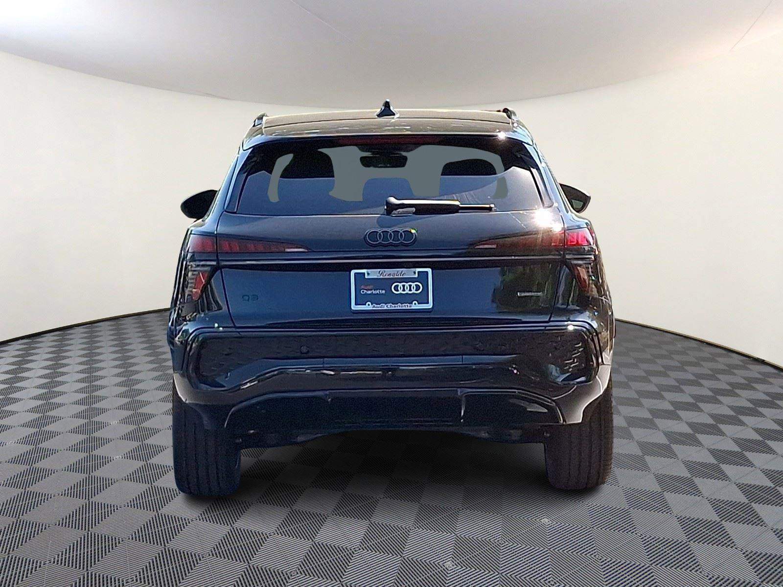 New 2026 Audi Q3 quattro 2.0T AWD/4WD image 5