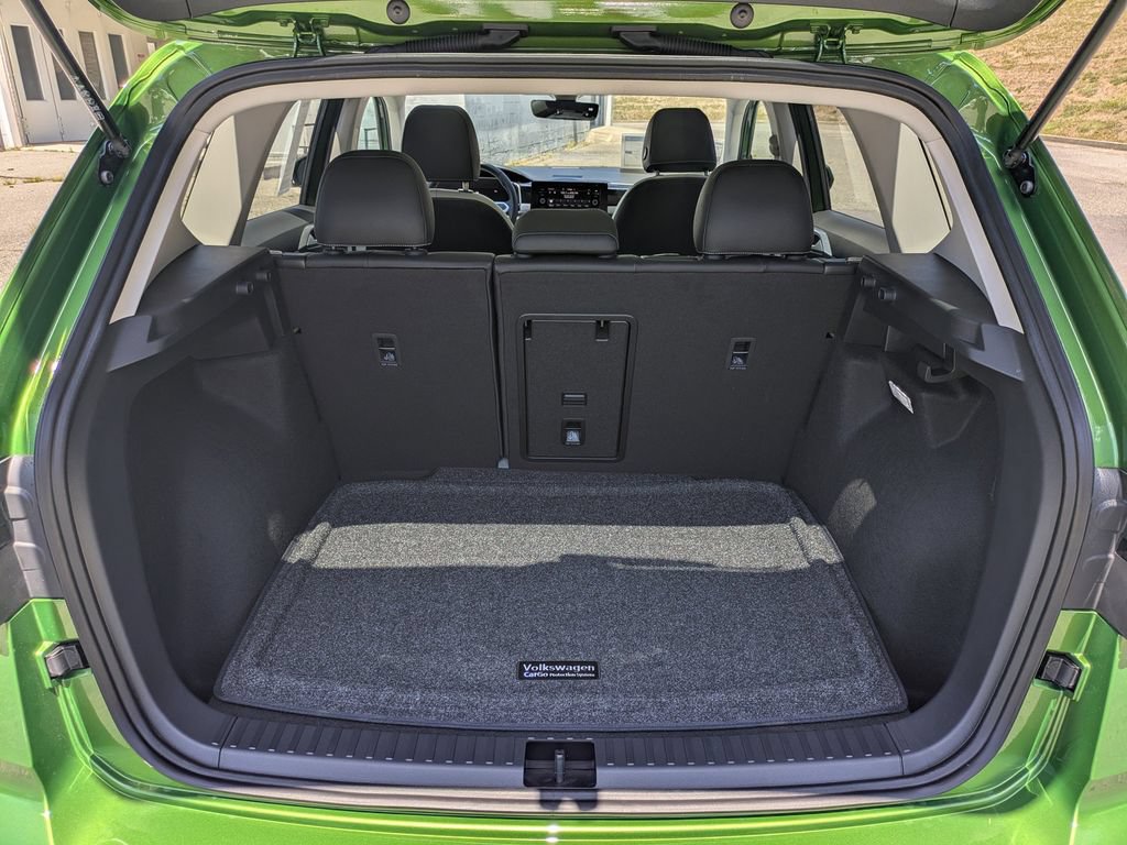 New 2026 Volkswagen Taos SE AWD/4WD image 13