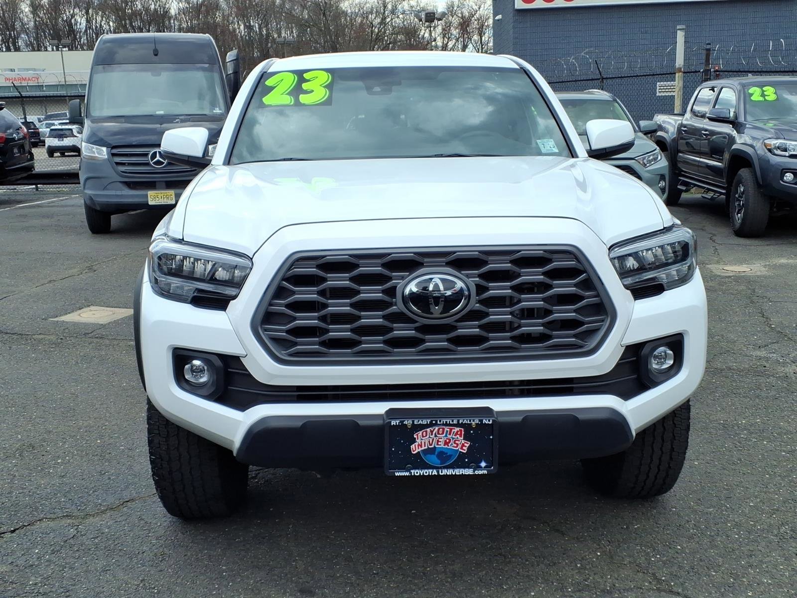 Certified 2023 Toyota Tacoma TRD Off-Road AWD/4WD image 2