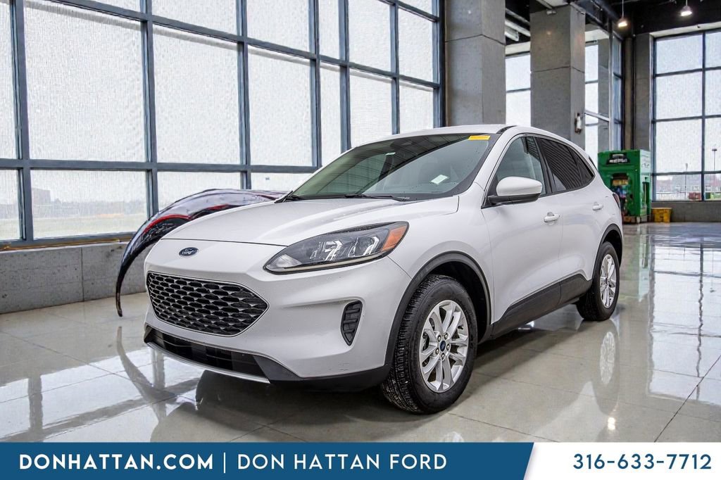 Used 2020 Ford Escape SE image 20