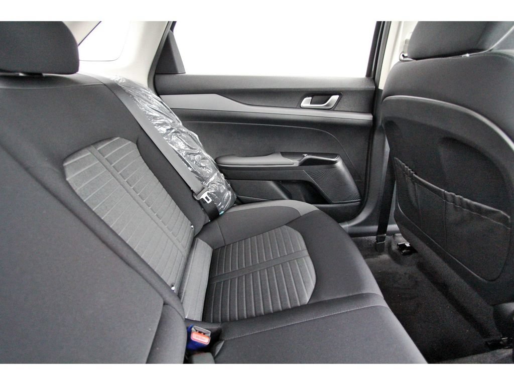 New 2026 Kia K5 LXS FWD image 10