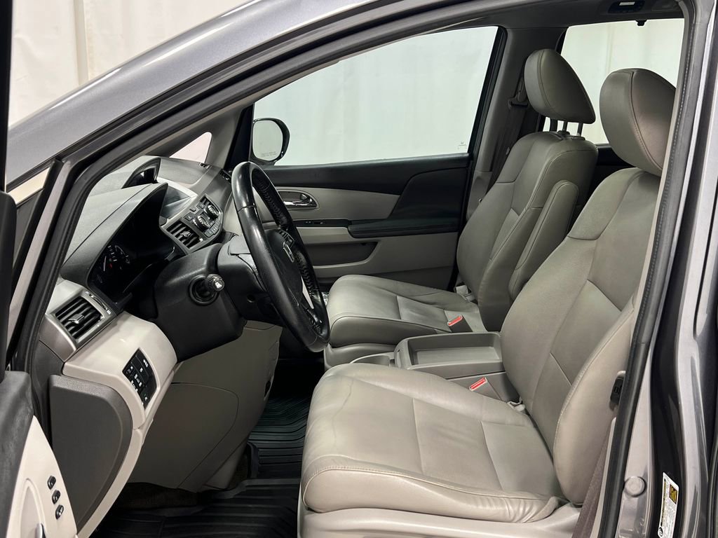 Used 2016 Honda Odyssey Touring image 12