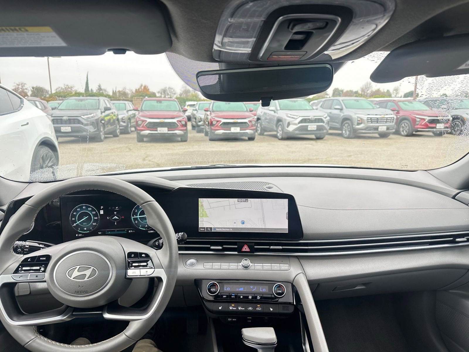 Used 2025 Hyundai Elantra SEL image 34