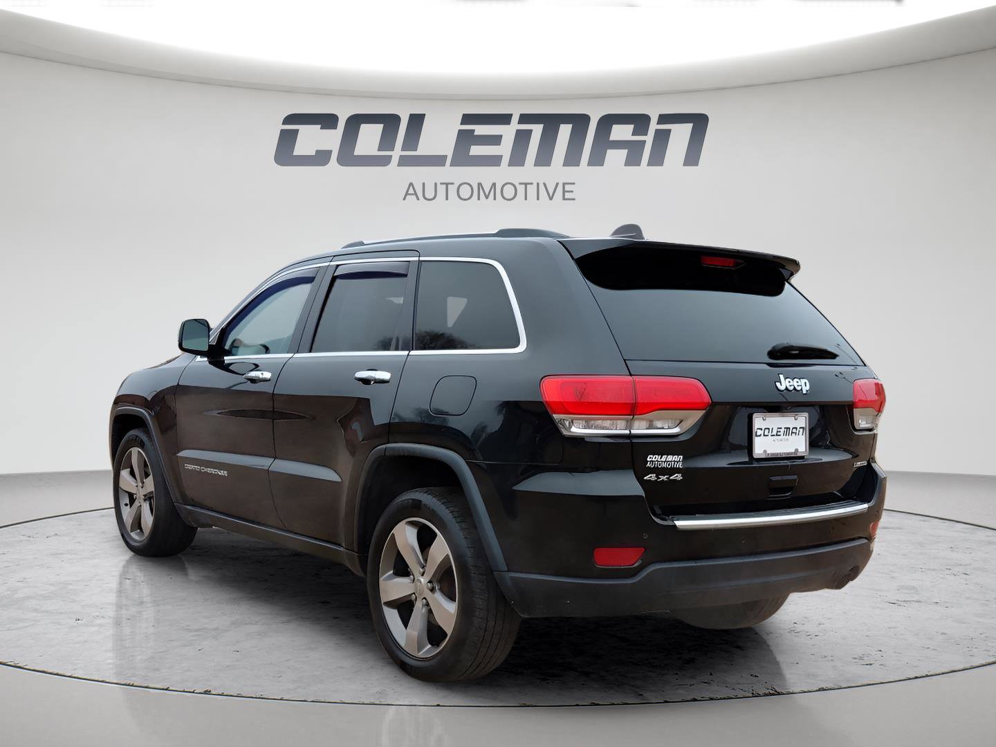 Used 2015 Jeep Grand Cherokee Limited w/ Luxury Group II image 3