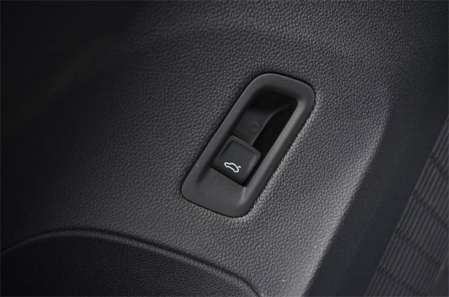 New 2026 Volkswagen Atlas SE image 9