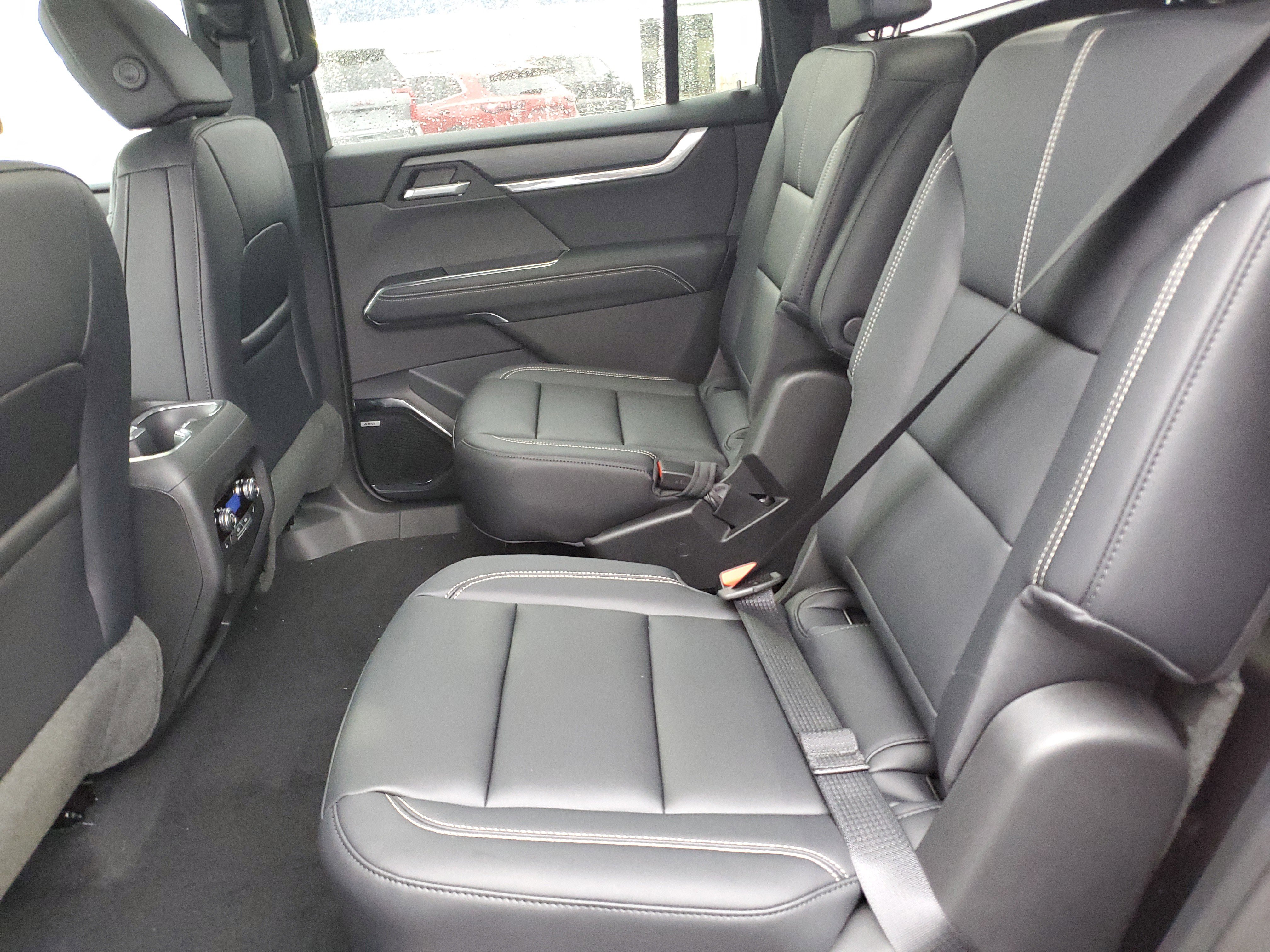 New 2026 GMC Acadia Elevation w/ Black Edition image 28