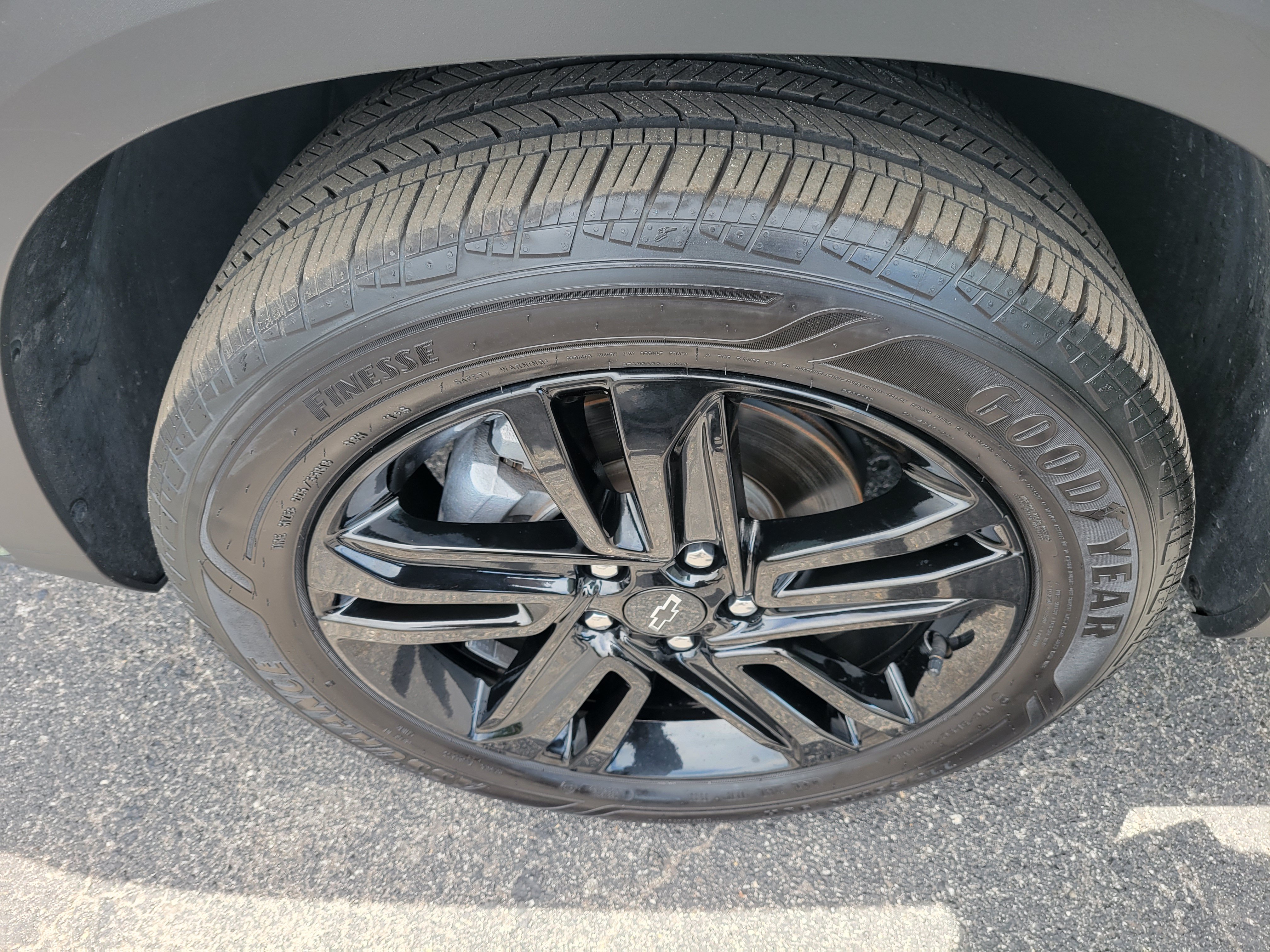 Certified 2025 Chevrolet Trax ACTIV w/ Driver Confidence Package FWD image 32