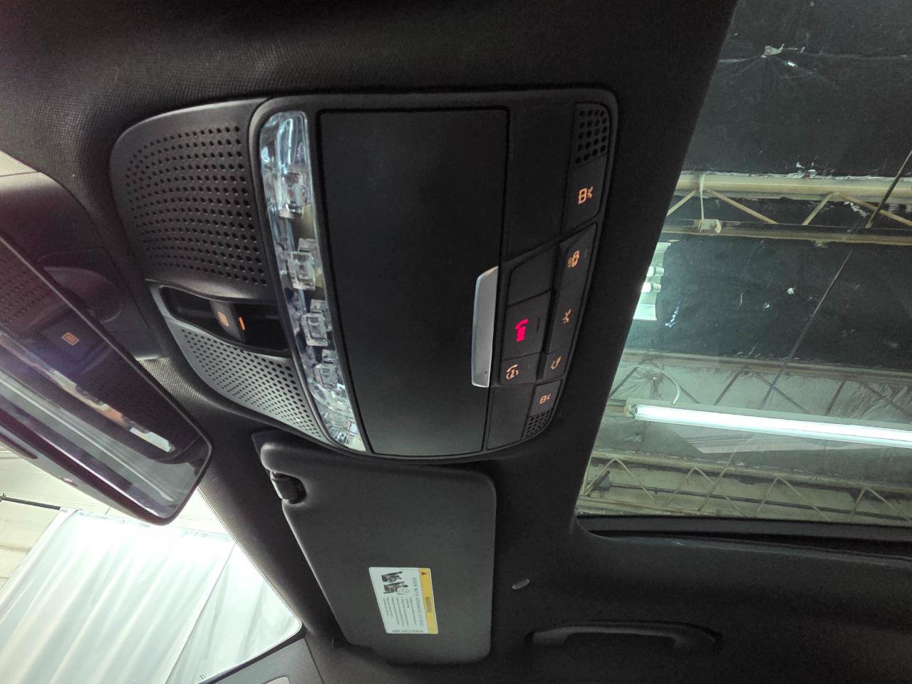 Used 2020 Mercedes-Benz C 300 4MATIC Sedan image 36