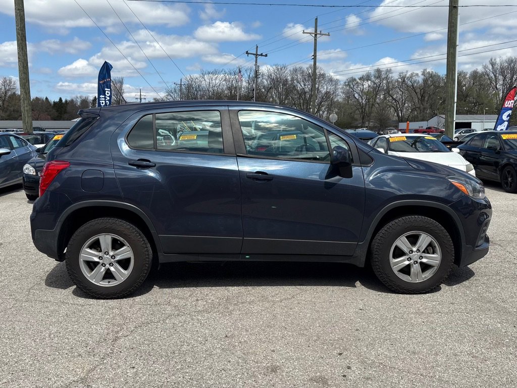 Used 2019 Chevrolet Trax LS image 25