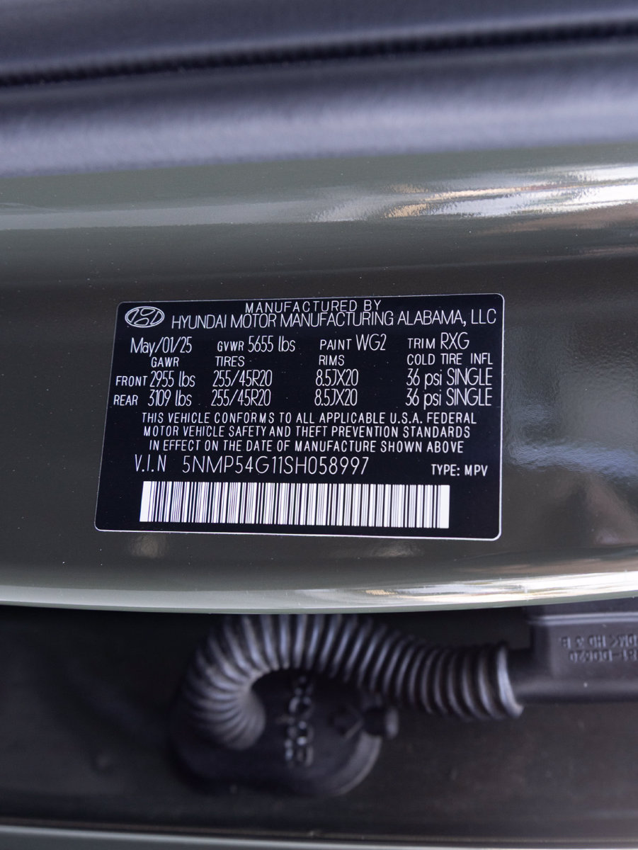 Used 2025 Hyundai Santa Fe Calligraphy FWD image 36