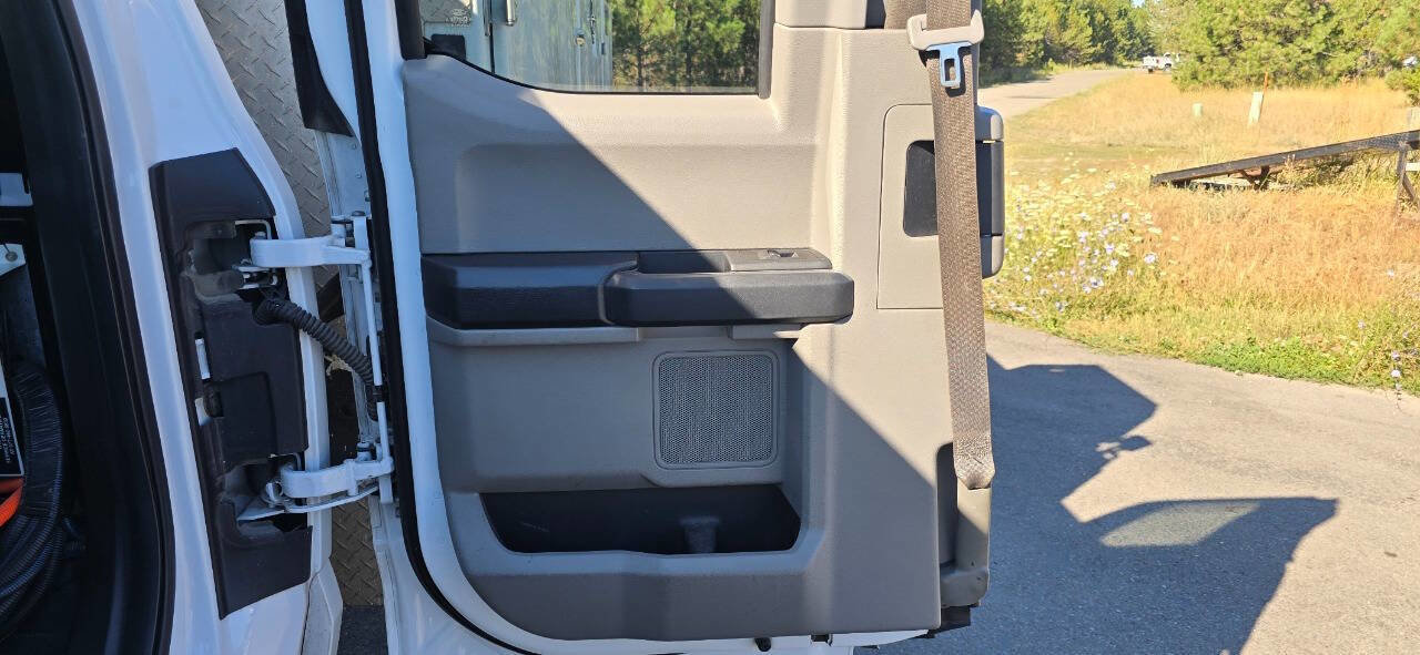 Used 2020 Ford F550 4x4 SuperCab Super Duty image 11