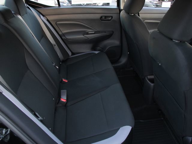 Used 2025 Nissan Versa S w/ S Plus Package image 29