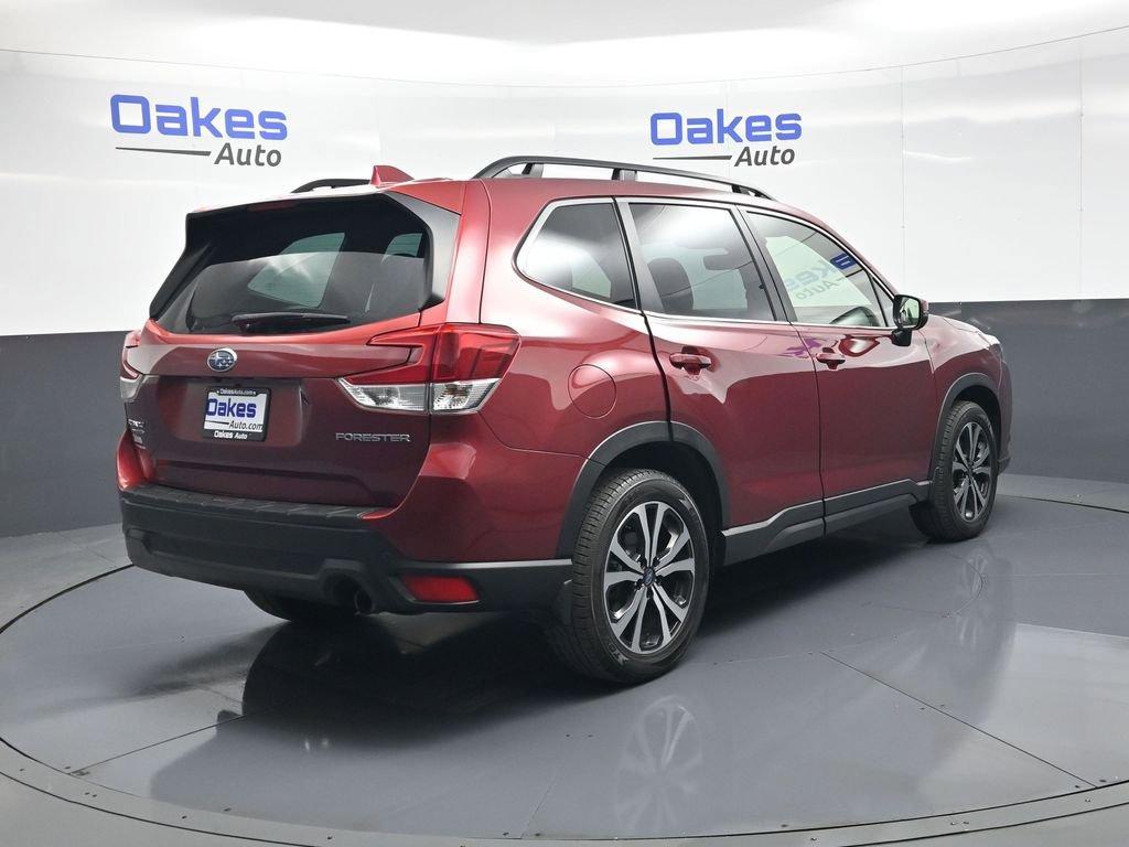 Used 2023 Subaru Forester Limited image 8