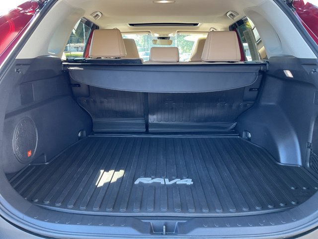 Used 2022 Toyota RAV4 Limited FWD image 12