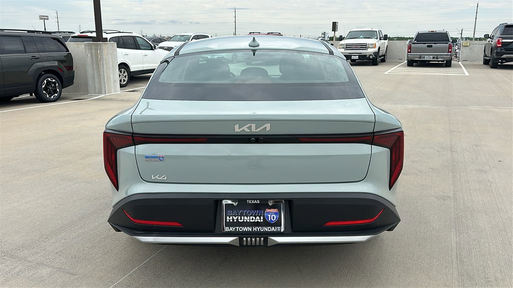 Used 2025 Kia K4 LXS FWD image 11