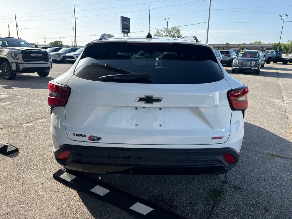 Used 2026 Chevrolet Trax RS w/ Driver Confidence Package FWD image 4