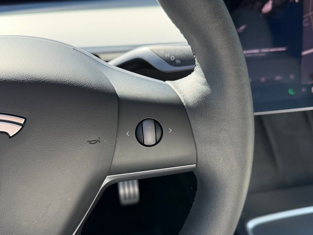 Used 2021 Tesla Model Y Performance image 16