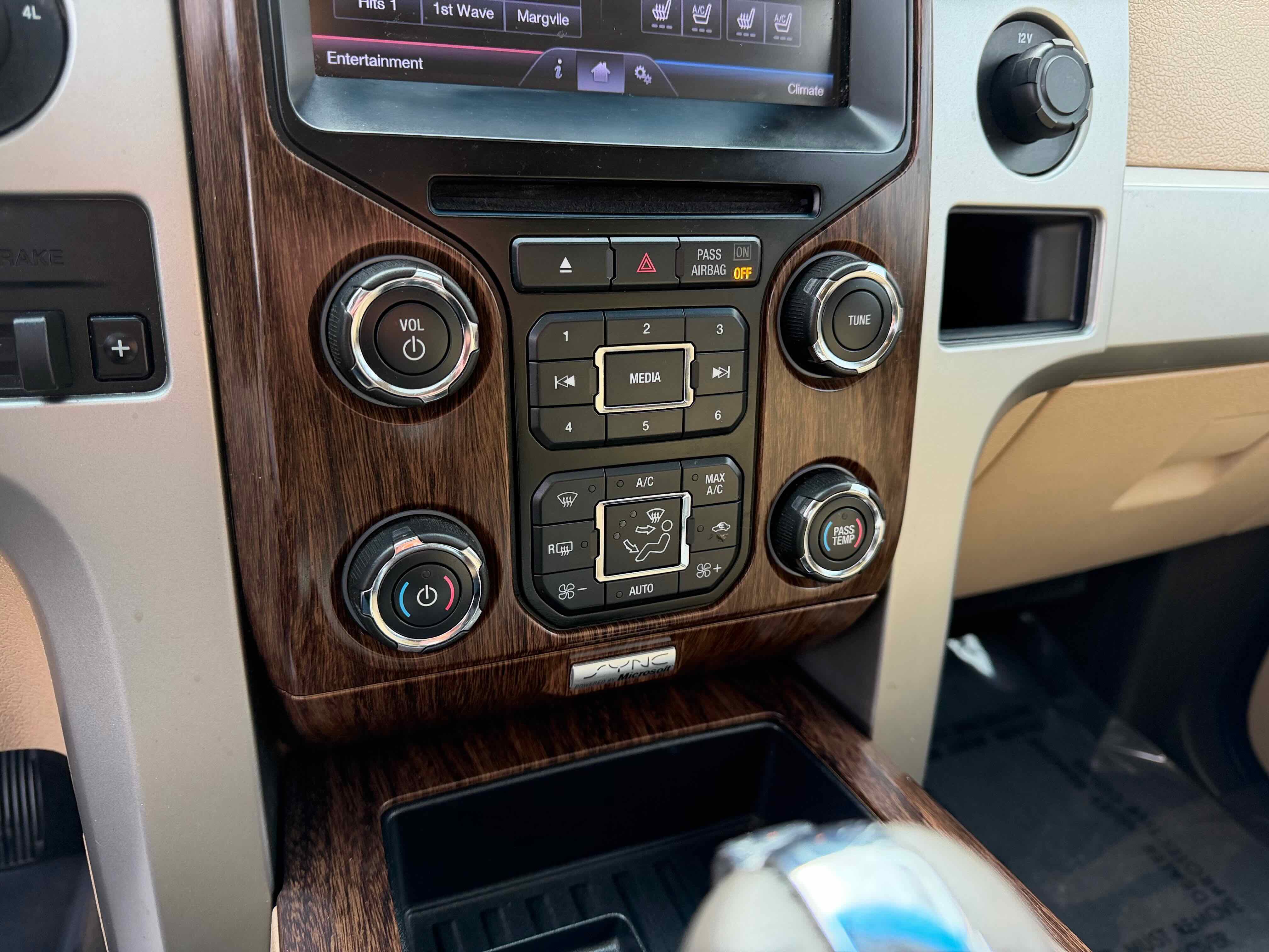 Used 2013 Ford F150 Lariat w/ Luxury Equipment Group image 24