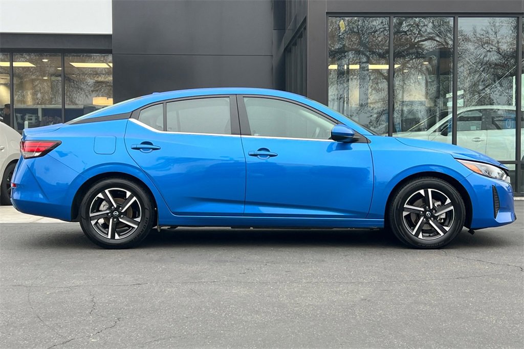Used 2024 Nissan Sentra SV image 4