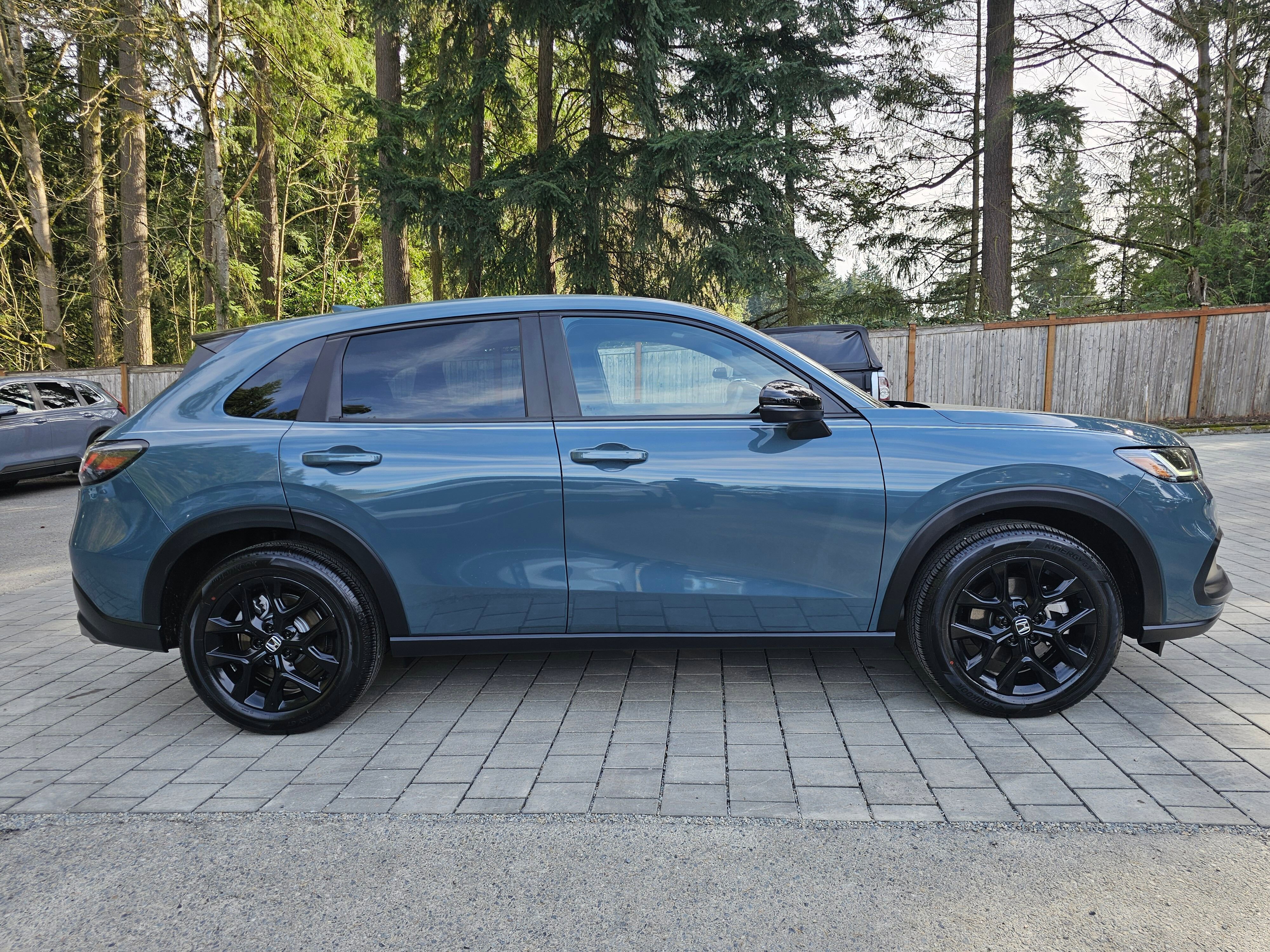 Certified 2025 Honda HR-V Sport image 8