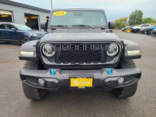 Used 2024 Jeep Wrangler Unlimited AWD/4WD image 3