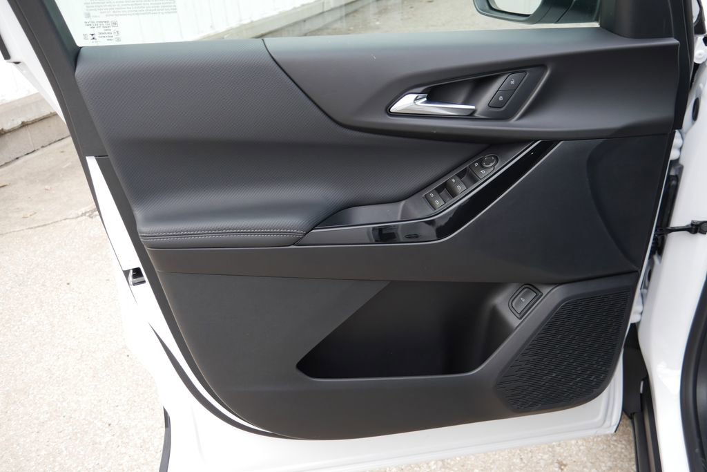 New 2026 Chevrolet Equinox LT image 30