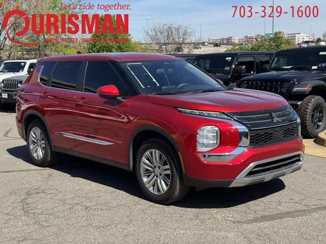 Used 2022 Mitsubishi Outlander ES image 1