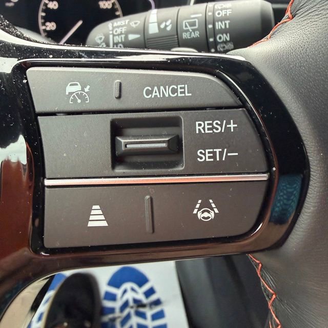 Certified 2025 Honda Pilot Sport image 25