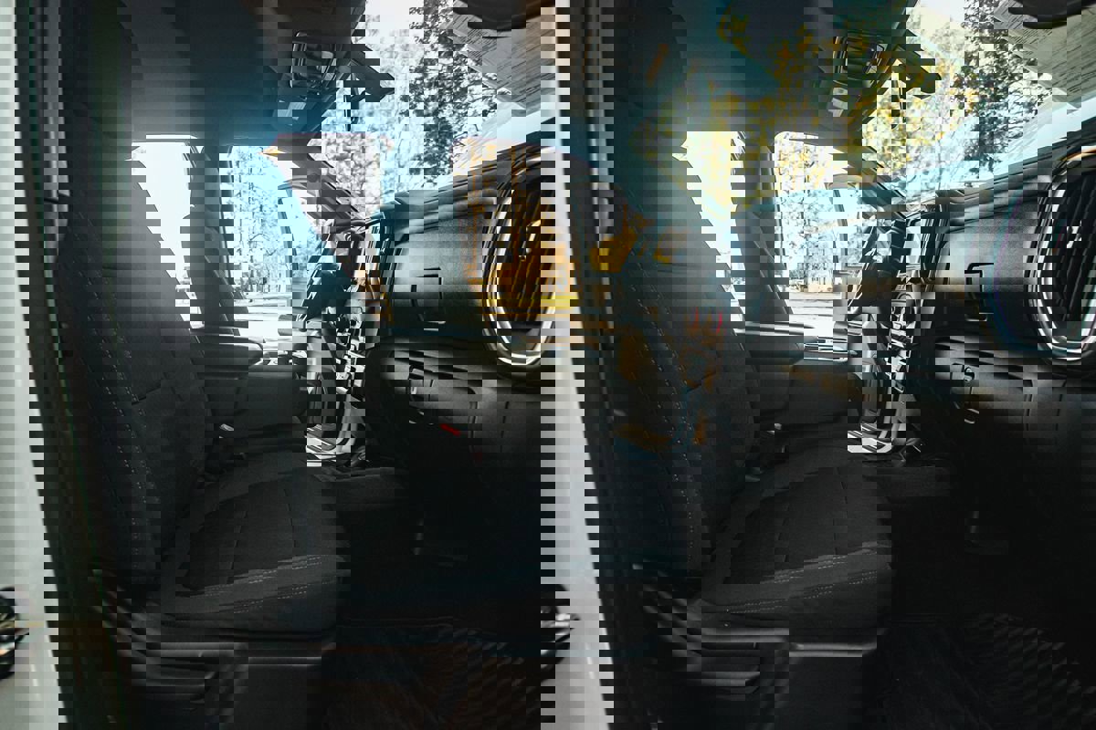 Used 2020 Chevrolet Silverado 1500 LT w/ All-Star Edition image 19