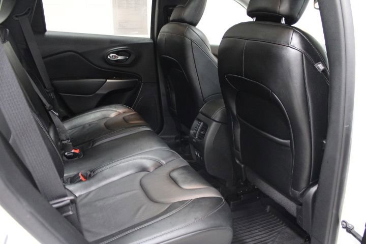Used 2022 Jeep Cherokee Limited image 32