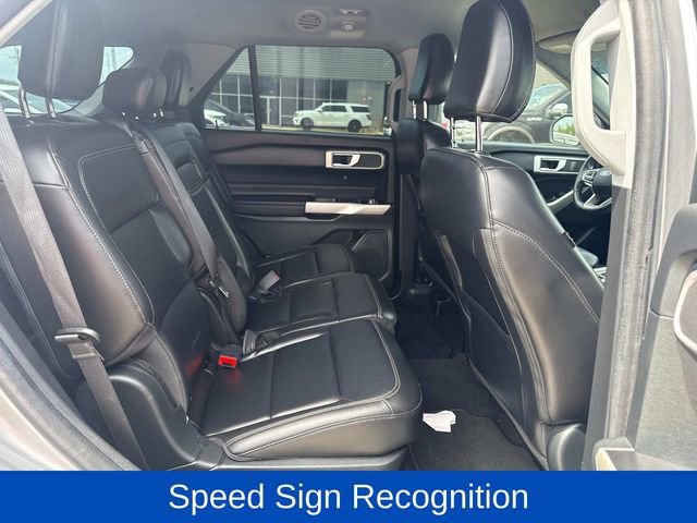 Used 2021 Ford Explorer XLT w/ Equipment Group 202A image 16