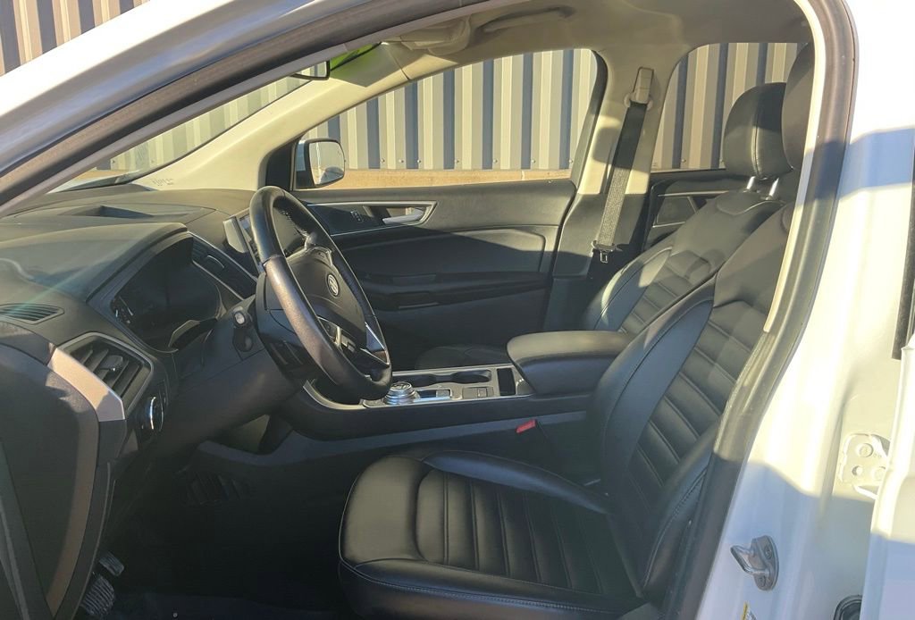 Used 2023 Ford Edge SEL w/ Convenience Package image 8