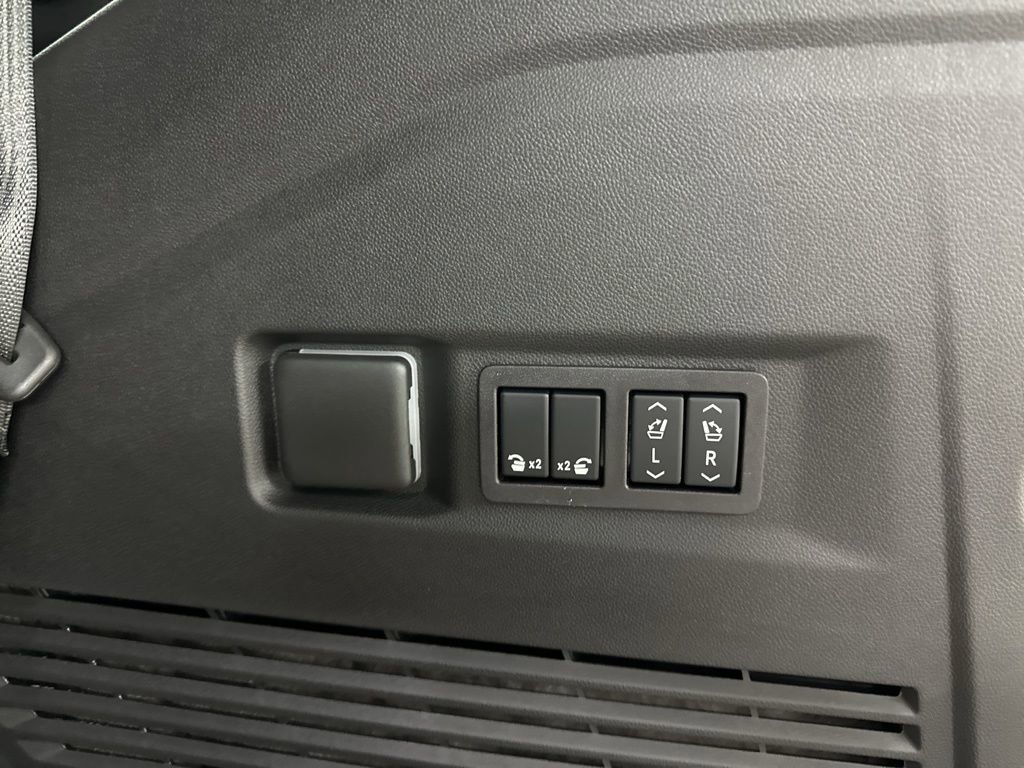 New 2026 Chevrolet Tahoe Premier image 30