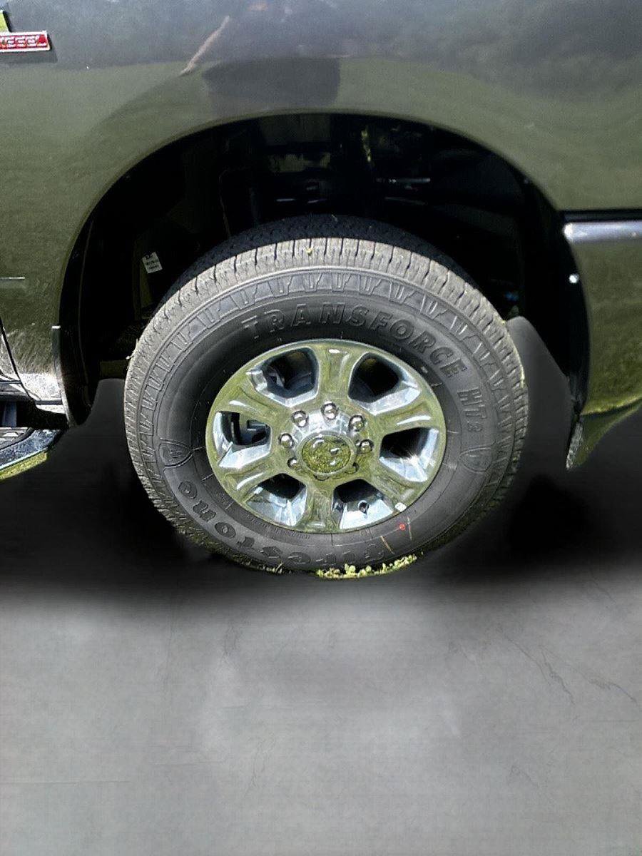 New 2025 RAM 2500 Big Horn AWD/4WD image 36