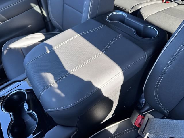New 2026 GMC Yukon XL Elevation image 21