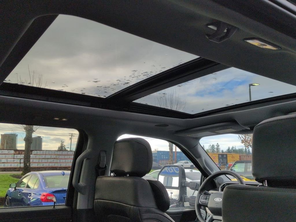 Used 2026 Ford F350 Lariat w/ Tremor Off-Road Package image 31