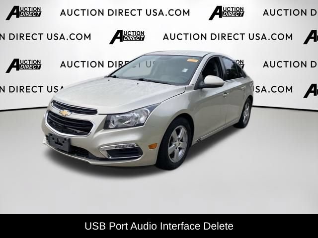 Used 2015 Chevrolet Cruze LT w/ Technology Package FWD image 5