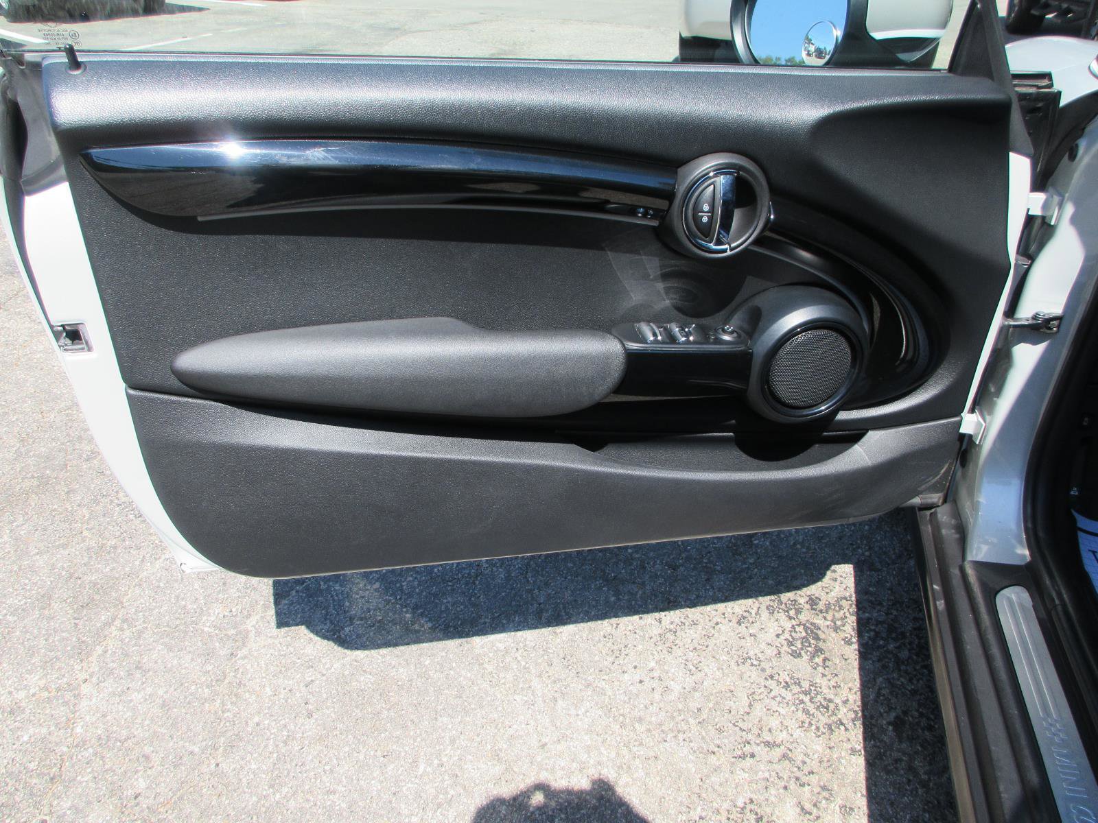 Used 2022 MINI Cooper S FWD image 15