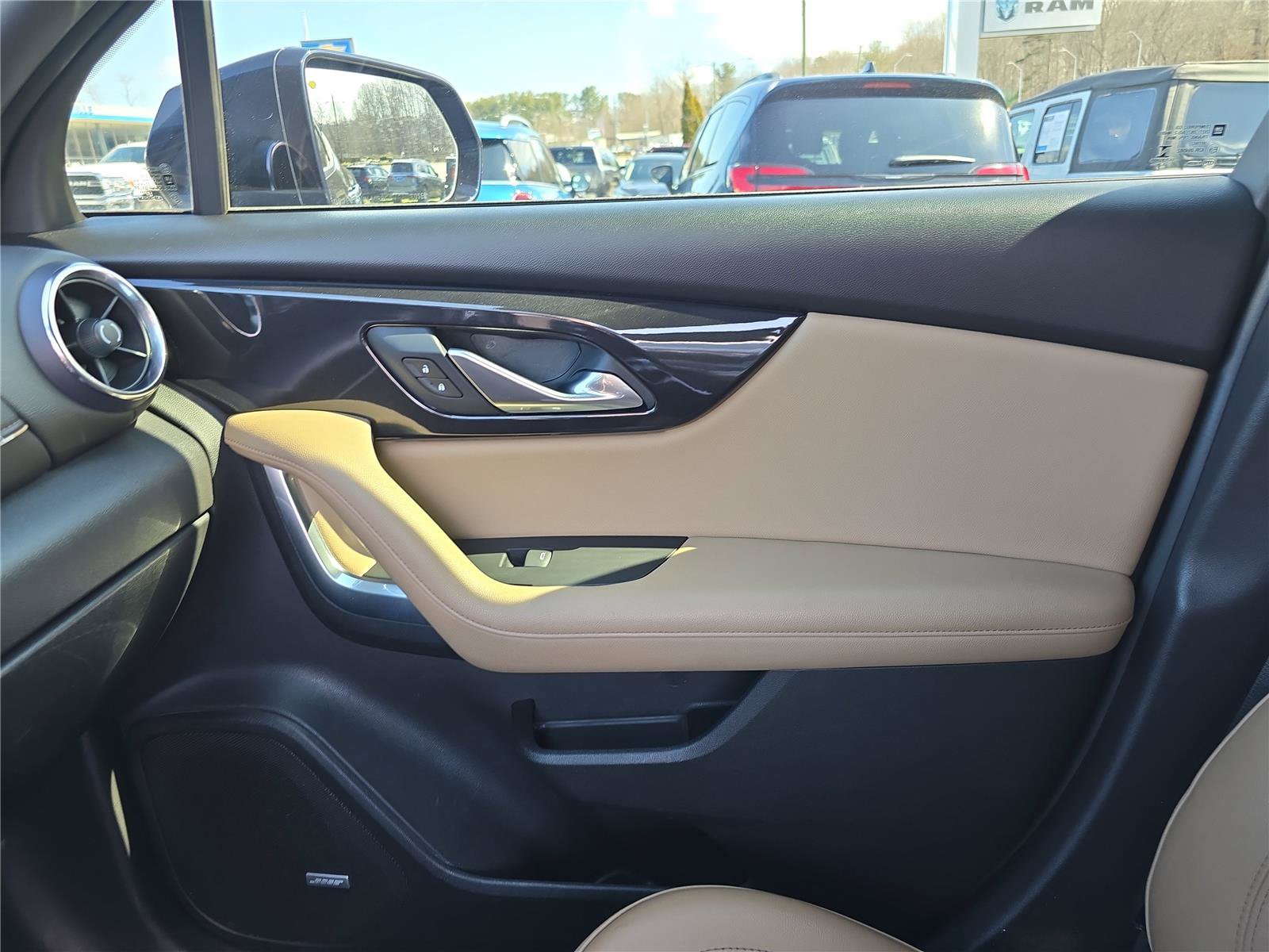 Used 2020 Chevrolet Blazer Premier w/ Driver Confidence II Package FWD image 23