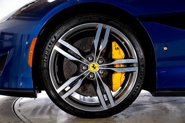 Used 2019 Ferrari Portofino image 17