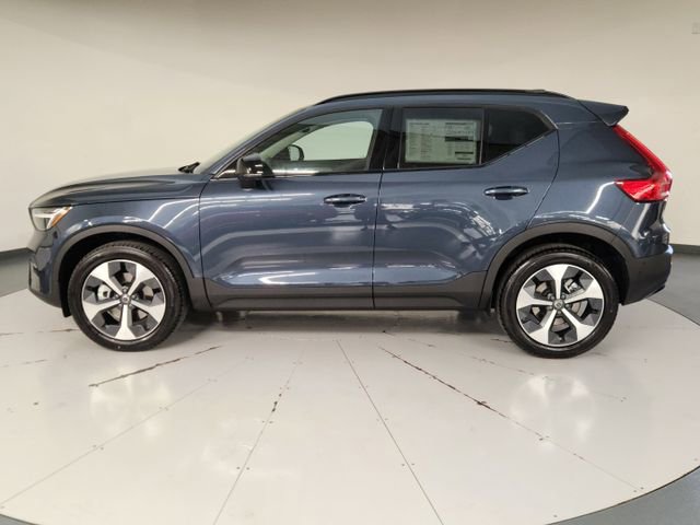 New 2026 Volvo XC40 B5 Plus w/ Protection Package Premier AWD/4WD image 5
