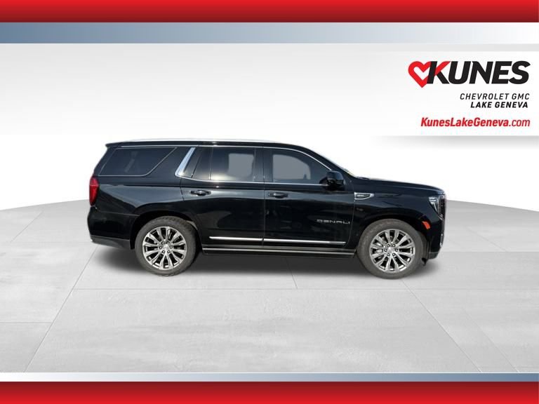 Used 2022 GMC Yukon Denali w/ Denali Premium Package image 3