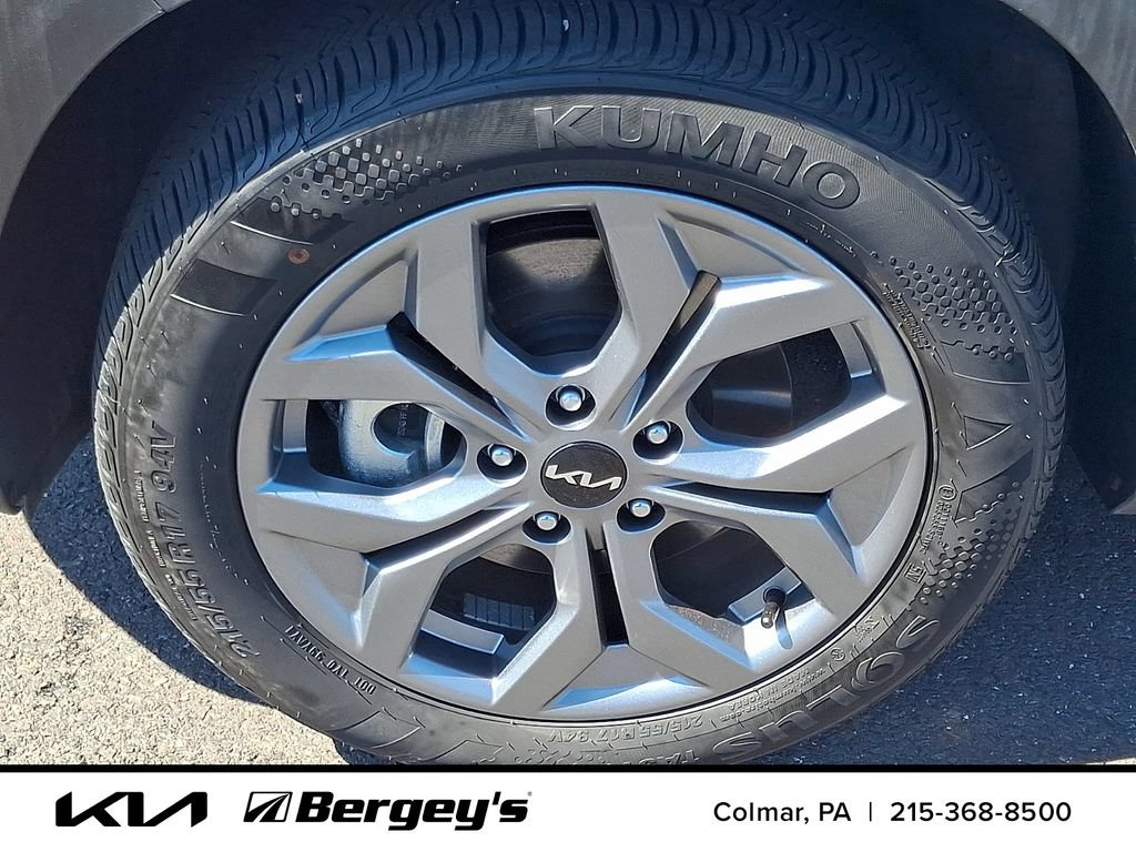Certified 2026 Kia Seltos LX AWD/4WD image 10