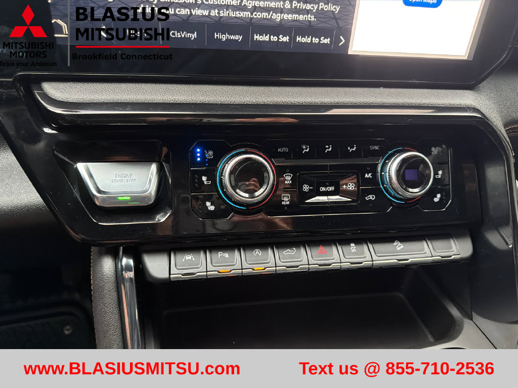 Used 2023 GMC Sierra 1500 AT4 w/ AT4 Premium Package AWD/4WD image 26