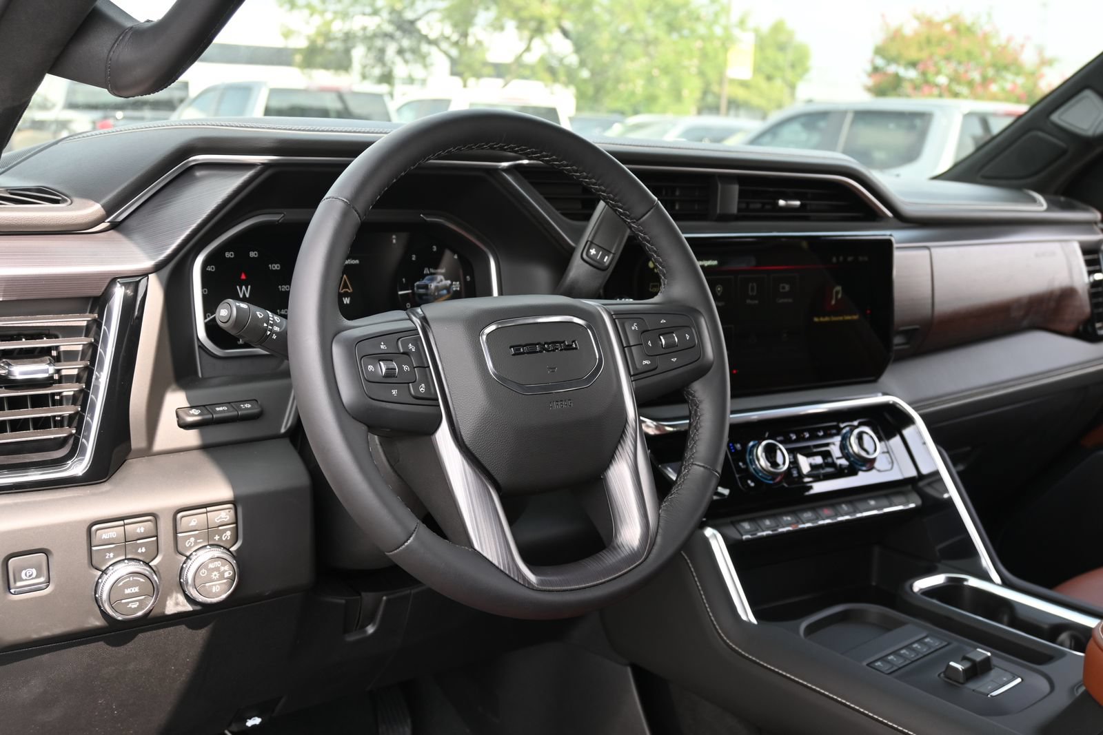 New 2026 GMC Sierra 3500 Denali Ultimate AWD/4WD image 17