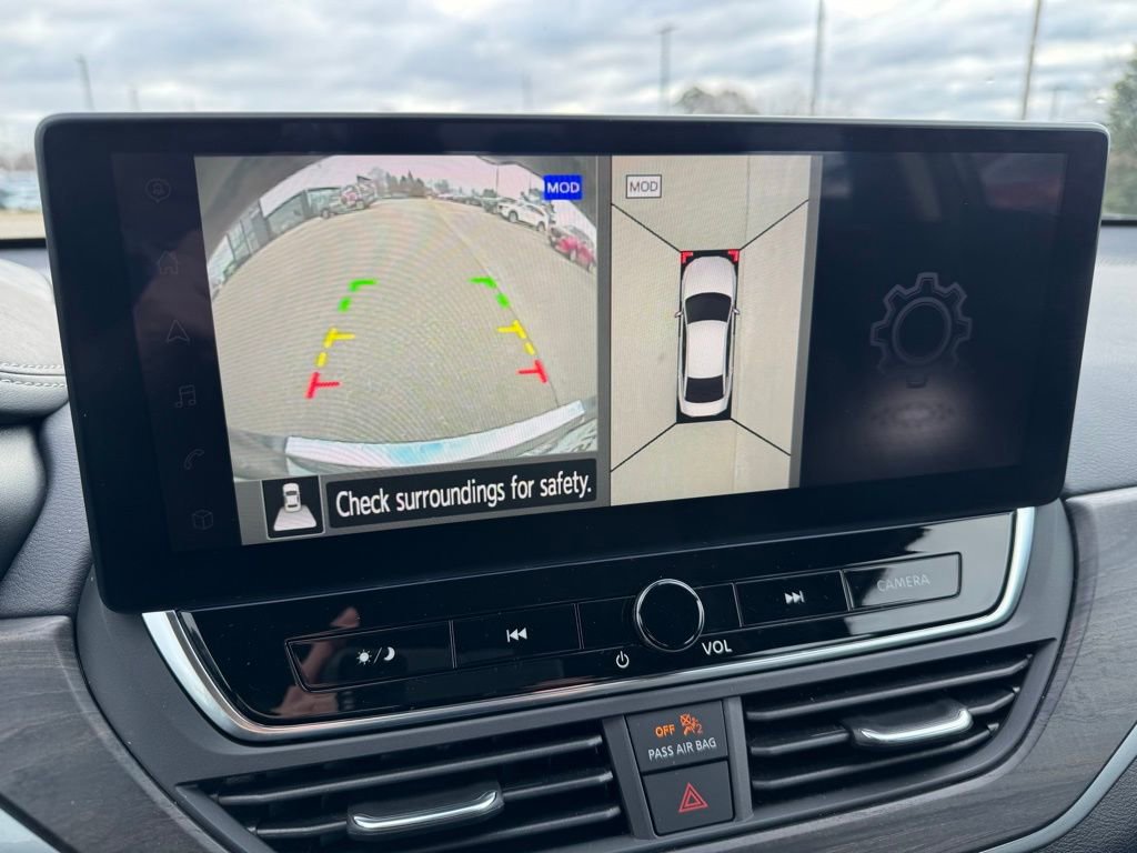 Used 2023 Nissan Altima 2.5 SL image 2