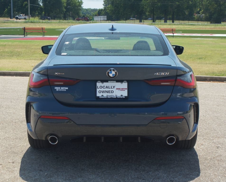 Used 2022 BMW 430i xDrive Coupe w/ M Sport Package AWD/4WD image 3