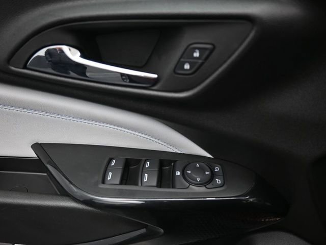 Used 2025 Chevrolet Trax LT w/ LT Convenience Package image 12